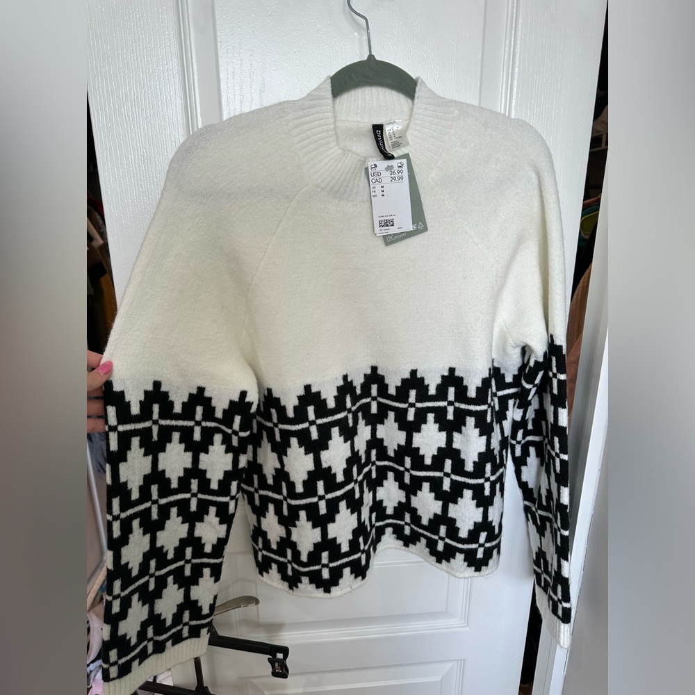 Brand new H&M sweater